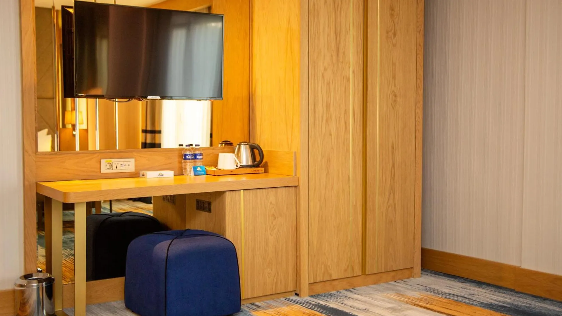 Days Inn By Wyndham Istanbul Bomonti