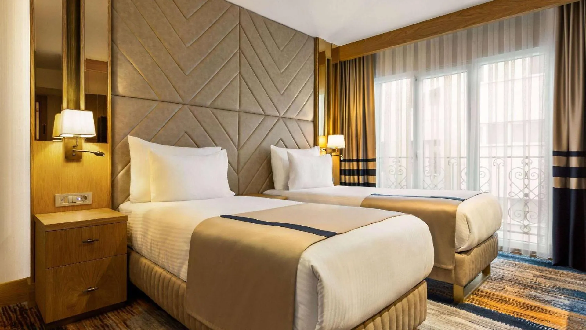 Days Inn By Wyndham Istanbul Bomonti Турция