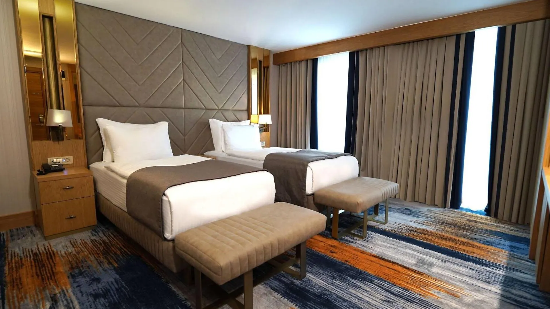 Days Inn By Wyndham Istanbul Bomonti