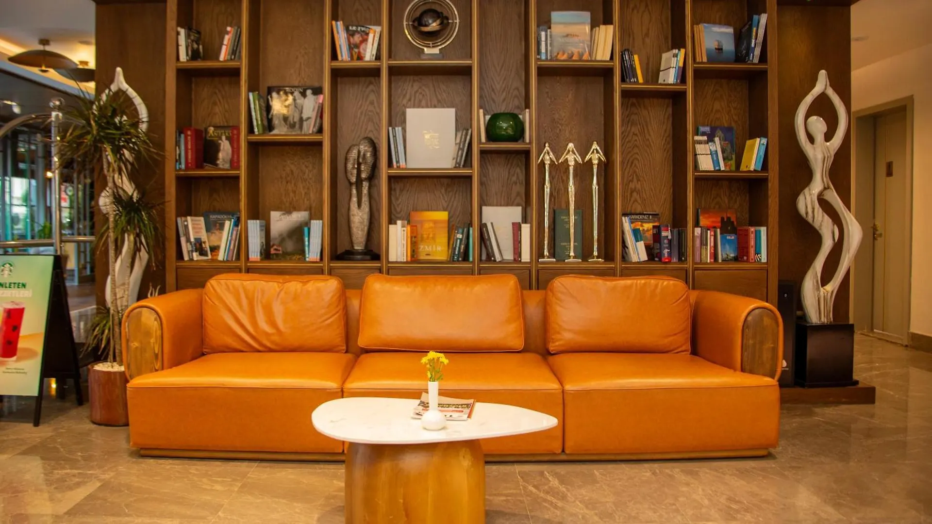 Days Inn By Wyndham Istanbul Bomonti 4*,