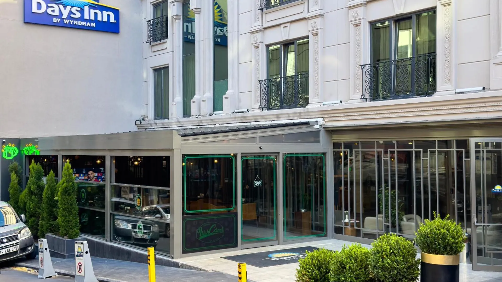 Отель Days Inn By Wyndham Istanbul Bomonti
