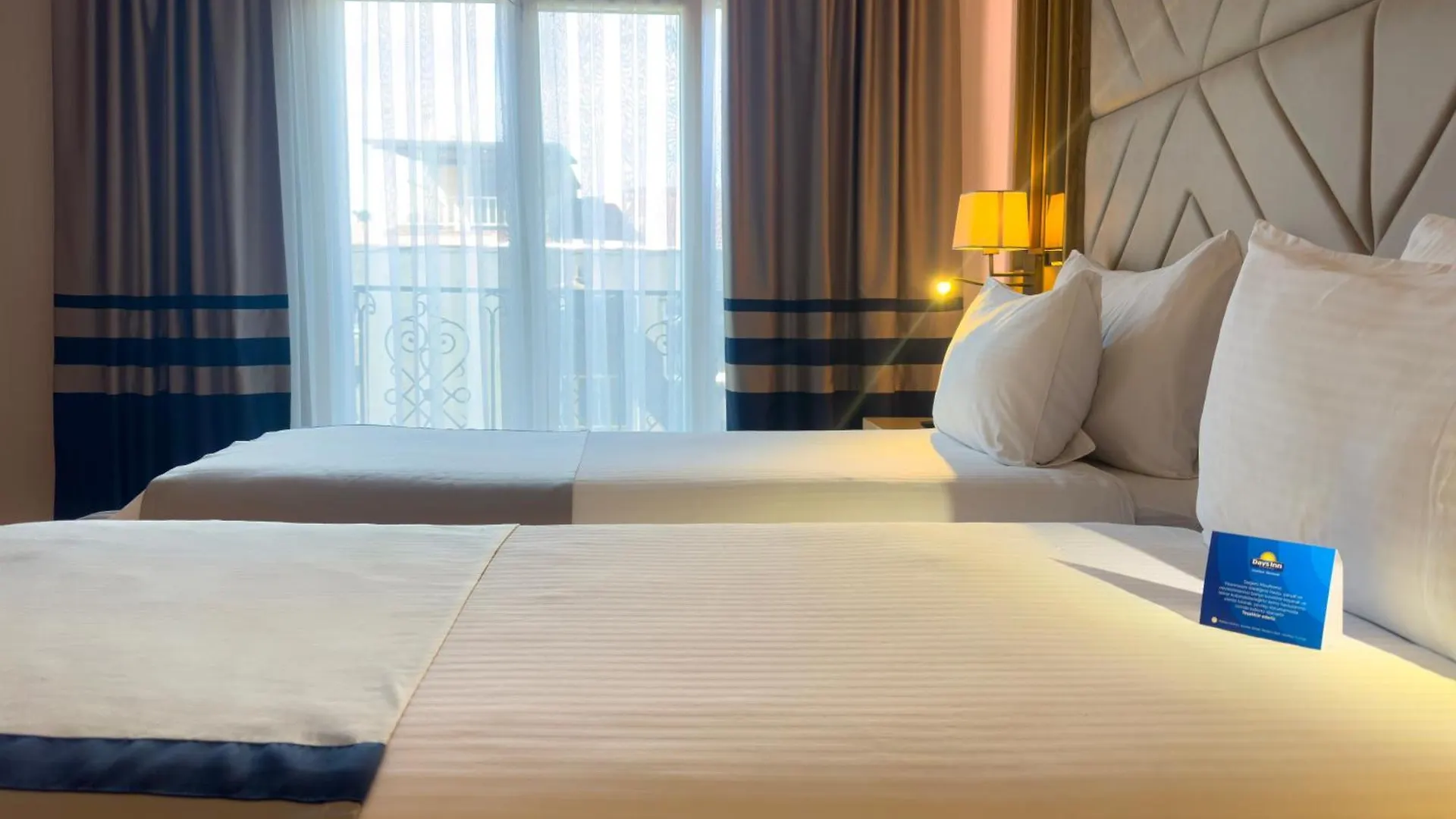 Days Inn By Wyndham Istanbul Bomonti 4*,  Турция